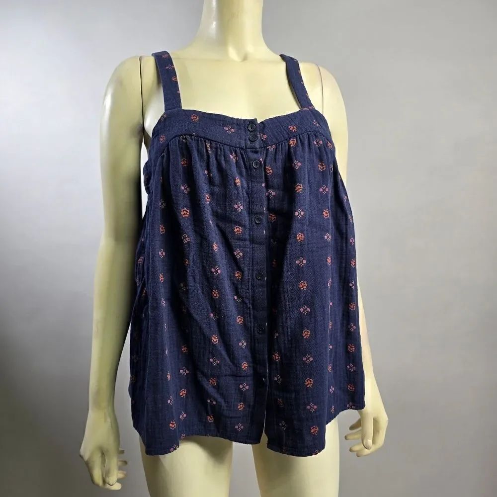 Caslon small top nwt R1